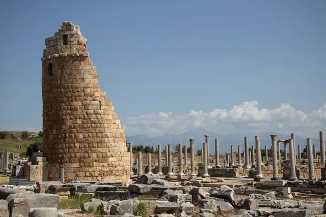 A Hellenistic tower and the colonnaded street at Perge
